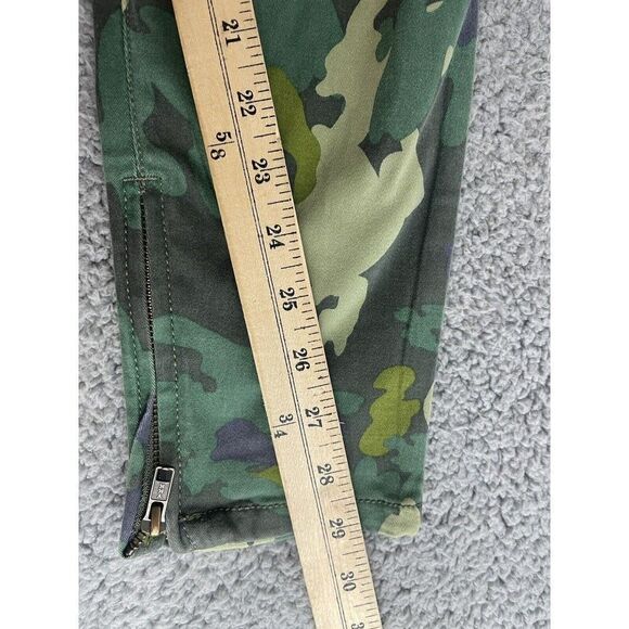 Cabi 766 Green Camo Pattern Skinny Ankle Zip Jeans Size 6 Women’s - Picture 10 of 11